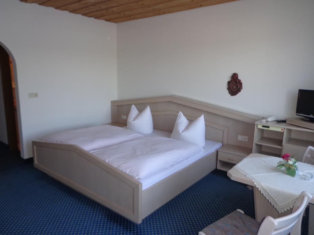 Hotel Am See Neubäu Δωμάτιο φωτογραφία